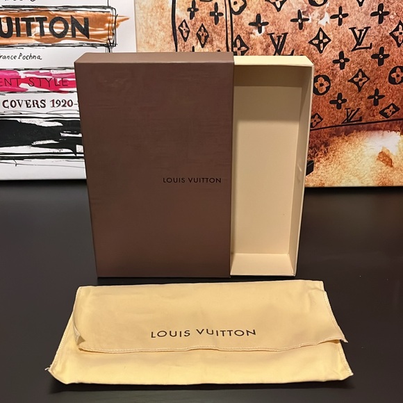 Louis Vuitton Limited Edition Totem Zippy Wallet - LIKE NEW - Picture 10 of 10